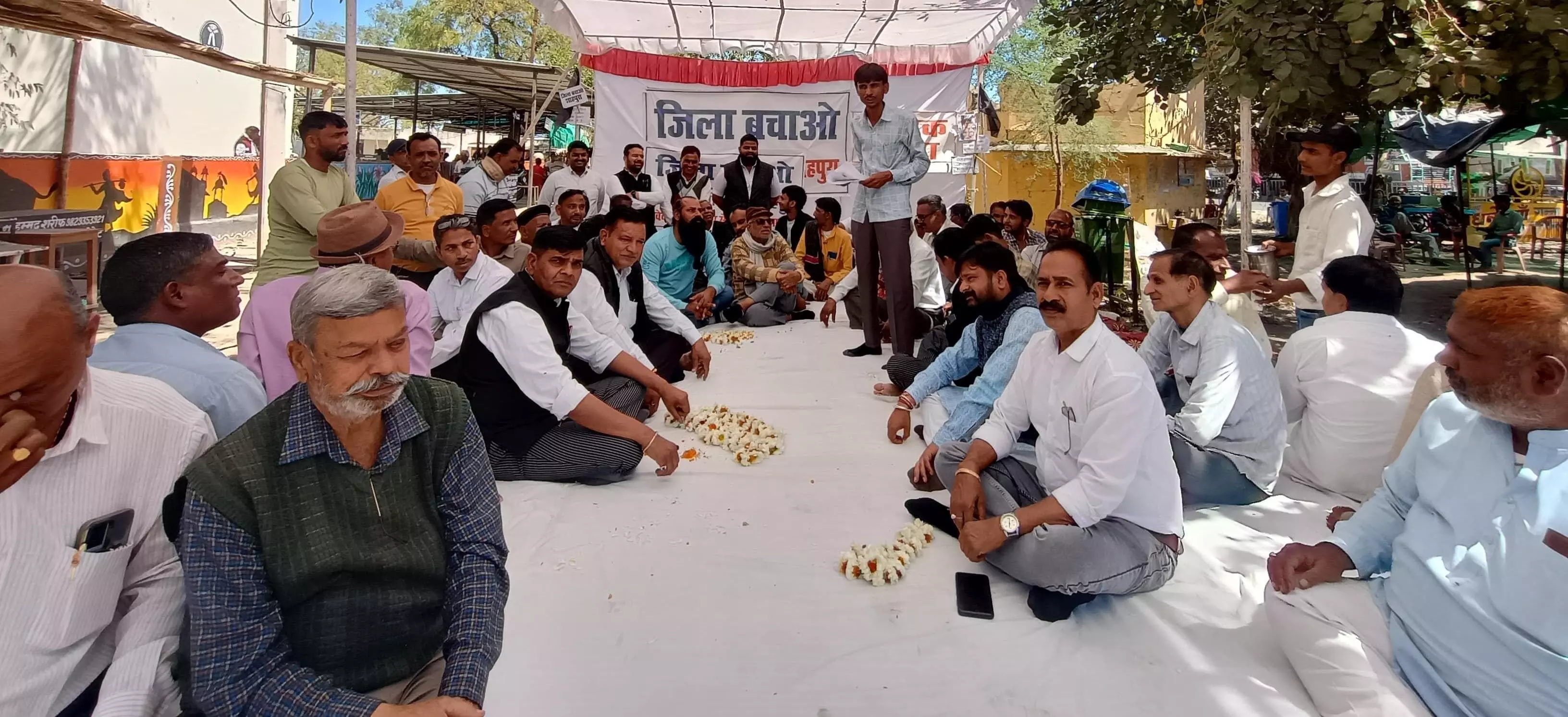 शाहपुरा जिला बहाली के लिए जीव दया सेवा समिति ने दिया धरना शाहपुरा जिला बहाली के लिए जीव दया सेवा समिति ने दिया धरना