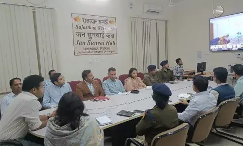 त्योहारों को लेकर कलक्टर एवं एसपी सहित आल अधिकारियों की बैठक त्योहारों को लेकर कलक्टर एवं एसपी सहित आल अधिकारियों की बैठक