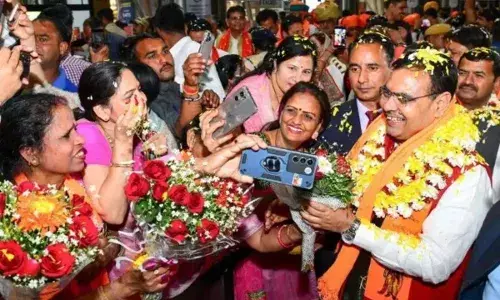 महिला दिवस पर भजनलाल सरकार ने दिया ये बड़ा तोहफा, लड़कियों और महिलाओं को FREE में मिलेगी ये 2 फैसिलिटी