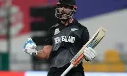 डेरिल मिचेल आउट डेरिल मिचेल आउट