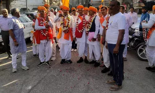 गढ़बोर श्री चारभुजाजी पैदल यात्रा रवाना