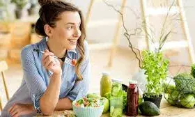 फैट बर्न करने के लिए गर्मियों में जरूर खाएं ये चीजें, जानिए एक्सपर्ट से