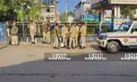 चप्पे-चप्पे पर पुलिस की तैनाती, आरएसी व एसटीएफ की बुलाई कंपनियां, शांति बनाये रखने की पुलिस की अपील