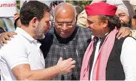 2027 के विधानसभा चुनावों में अलग हो सकती हैं कांग्रेस और सपा की राहें, अंदरखाने मिल रहे ये संकेत