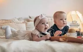 अपने राजकुमार के लिए यहां से चुनें एक प्यारा बंगाली नाम, साथ ही जानें इनके अर्थ अपने राजकुमार के लिए यहां से चुनें एक प्यारा बंगाली नाम, साथ ही जानें इनके अर्थ