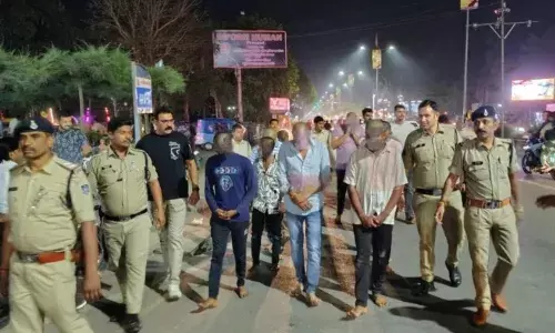 भारत की जीत का जश्न मनाने वालों को तालिबानी सजा... सिर मुंडवाकर निकाला जुलूस, MLA ने कहा- पुलिस ने ऐसा क्यों किया