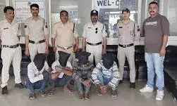 भीलवाड़ा के बाप बेटे  सहित चार राज्यों में चोरी करने वाली अंतरराज्यीय गैंग के 4 आरोपियों के सदस्य  गिरफ्तार