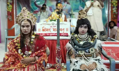 भागवत कथा:भगवान शिव और माता पार्वती का अद्भुत विवाह हुआ,भगवान कृष्ण की बांसुरी पर राधे ने किया नृत्य। भागवत कथा:भगवान शिव और माता पार्वती का अद्भुत विवाह हुआ,भगवान कृष्ण की बांसुरी पर राधे ने किया नृत्य।