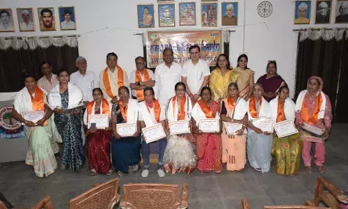 13 महिला पेंशनर्स का किया सम्मान