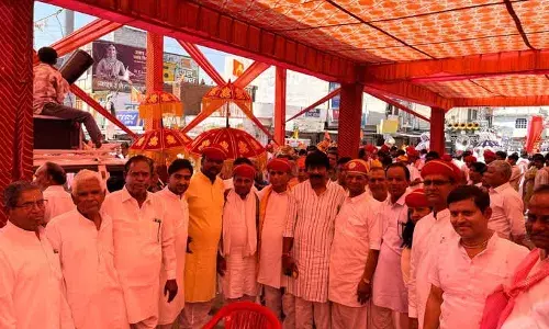 भगवान चारभुजा नाथ के संग खेली रंगों की होली