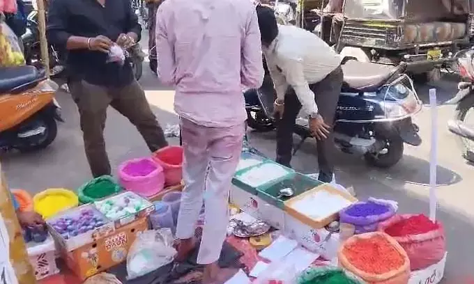 महिलाएं घरों में कर रही है रांदा पोआ, शीतला माता की पूजा के बाद कल खेला जाएगा रंग