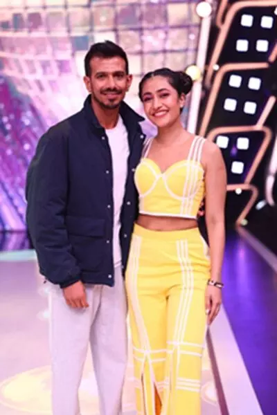 युजवेंद्र चहल और धनश्री वर्मा का हुआ तलाक, फैमिली कोर्ट ने दी मंजूरी युजवेंद्र चहल और धनश्री वर्मा का हुआ तलाक, फैमिली कोर्ट ने दी मंजूरी