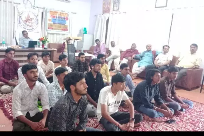 बरूंदनी में दो दिवसीय राष्ट्रीय संगोष्ठी शुरू बरूंदनी में दो दिवसीय राष्ट्रीय संगोष्ठी शुरू