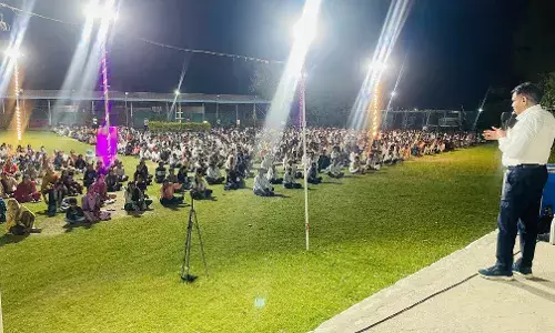 दो हजार से भी अधिक लोगों ने पुष्प अर्पित कर शहीदों को किया नमन