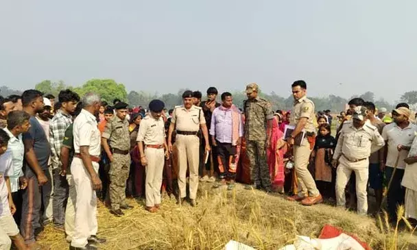 मधुबनी में युवक की हत्या, प्राइवेट पार्ट काटा, फिर आंख भी फोड़ी मधुबनी में युवक की हत्या, प्राइवेट पार्ट काटा, फिर आंख भी फोड़ी