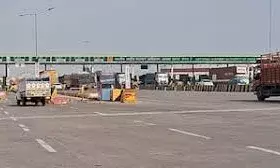 टोल प्लाजा से गुजरना होगा महंगा, एक अप्रैल से लागू होंगी नई दरें