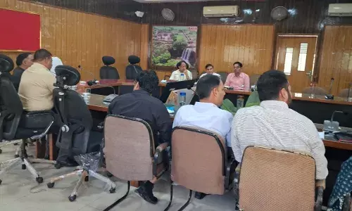 राजस्व अधिकारियों की बैठक आयोजित, फार्मर रजिस्ट्री में लापरवाही न बरतने के निर्देश राजस्व अधिकारियों की बैठक आयोजित, फार्मर रजिस्ट्री में लापरवाही न बरतने के निर्देश