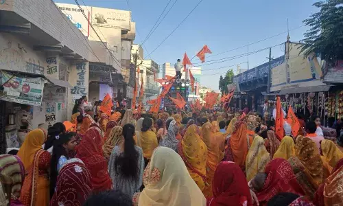 हिंदू नववर्ष पर कस्बे में मंगल कलश यात्रा के साथ विशाल झांकियां निकाली