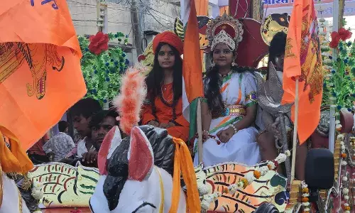 धूमधाम से निकली विक्रमादित्य पवित्र ज्योति कलश संस्कृति चेतना यात्रा धूमधाम से निकली विक्रमादित्य पवित्र ज्योति कलश संस्कृति चेतना यात्रा