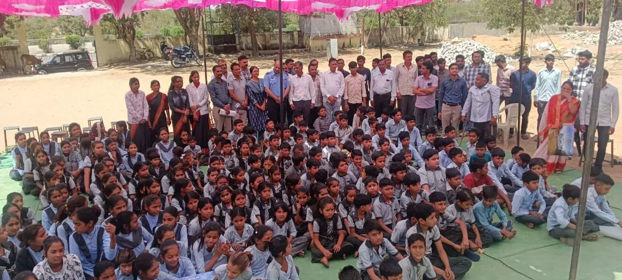 भारतीय वायुसेना में करियर बनाने का सुनहरा अवसर, कमान अधिकारी ने दी जानकारी भारतीय वायुसेना में करियर बनाने का सुनहरा अवसर, कमान अधिकारी ने दी जानकारी