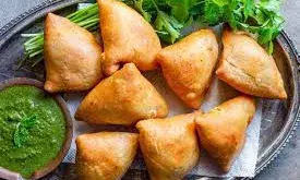 समोसा हो या पकौड़ी, पुदीना की चटनी से बढ़ जाता है हर खाने का स्वाद समोसा हो या पकौड़ी, पुदीना की चटनी से बढ़ जाता है हर खाने का स्वाद