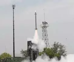 मध्यम दूरी की सतह से हवा में मार करने वाली मिसाइल के सेना संस्करण का सफल परीक्षण मध्यम दूरी की सतह से हवा में मार करने वाली मिसाइल के सेना संस्करण का सफल परीक्षण