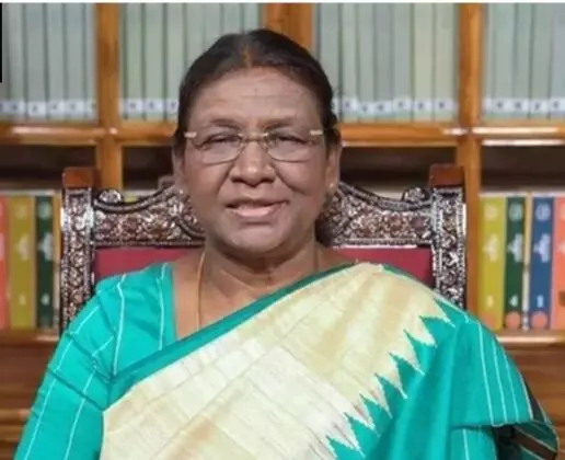 वक्फ संशोधन बिल, अस्तित्व में आया नया कानून राष्ट्रपति द्रौपदी मुर्मू ने दी मंजूरी वक्फ संशोधन बिल, अस्तित्व में आया नया कानून राष्ट्रपति द्रौपदी मुर्मू ने दी मंजूरी