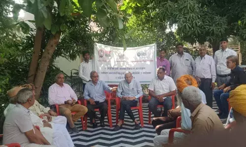 गांव की बंजर भूमि और चारागाह विकास समिति का गठन