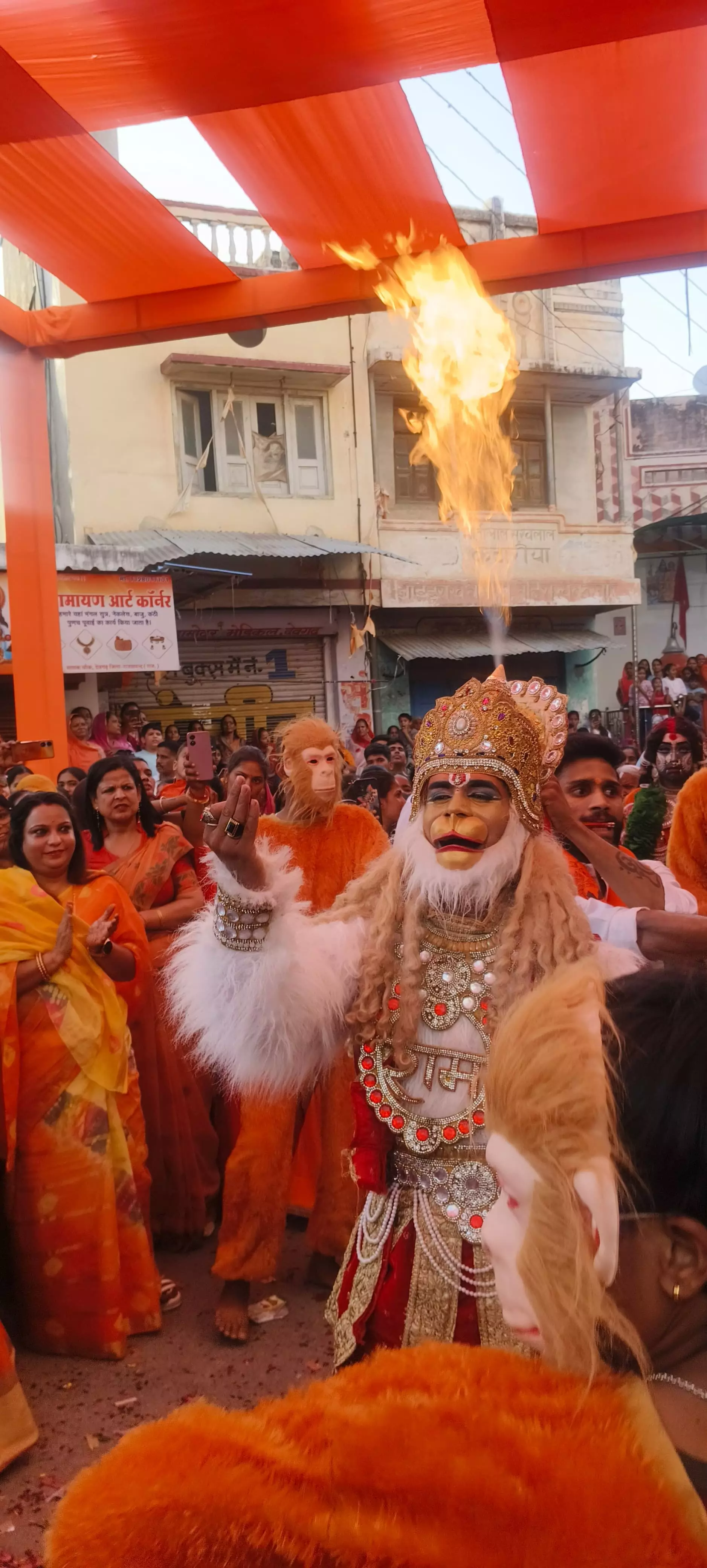 रामनवमी को लेकर भगवामय हुआ देवगढ़, हजारो संख्या की शामिल हुए धर्मप्रेम, राम नाम की पताकाएं लहराईं रामनवमी को लेकर भगवामय हुआ देवगढ़, हजारो संख्या की शामिल हुए धर्मप्रेम, राम नाम की पताकाएं लहराईं
