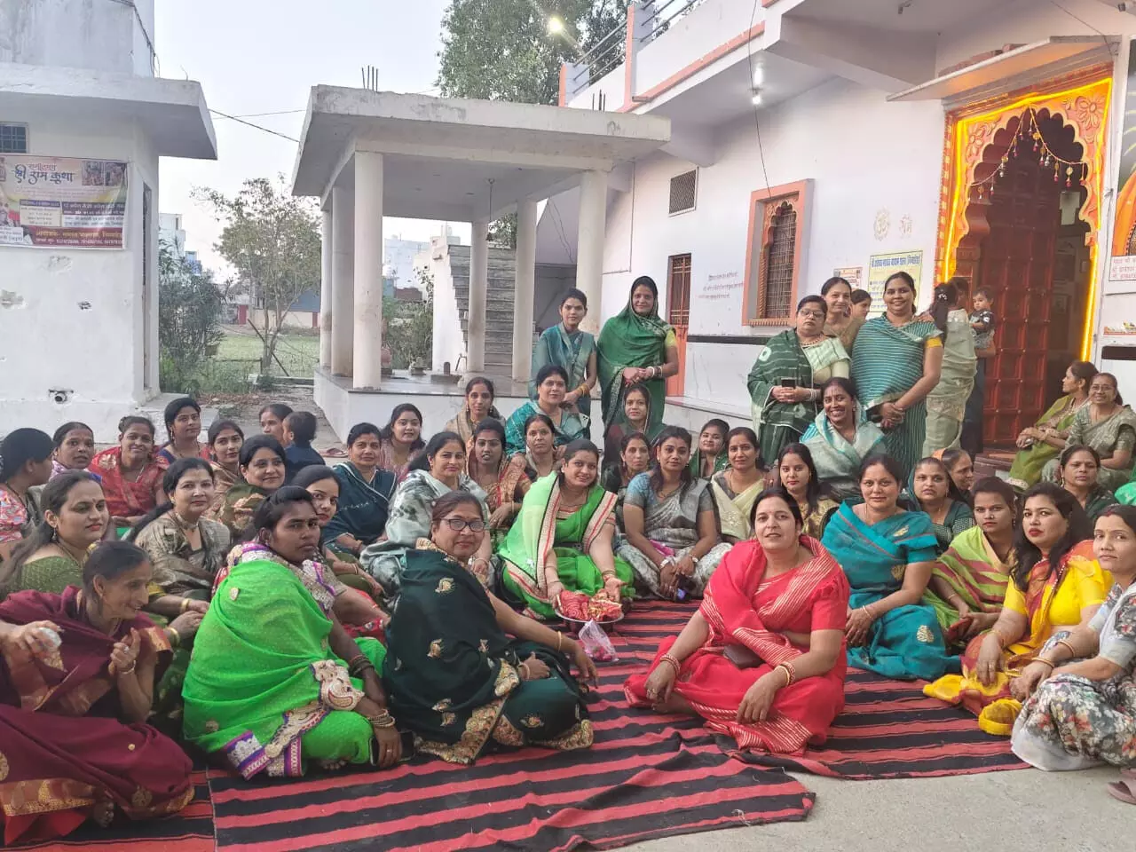 गाजे बाजों के साथ गणगौर की प्रतिमाऐं विसर्जित