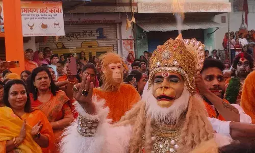 रामनवमी को लेकर भगवामय हुआ देवगढ़, हजारो संख्या की शामिल हुए धर्मप्रेम, राम नाम की पताकाएं लहराईं रामनवमी को लेकर भगवामय हुआ देवगढ़, हजारो संख्या की शामिल हुए धर्मप्रेम, राम नाम की पताकाएं लहराईं