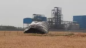 बियर फैक्ट्री में तेज धमाके के साथ बॉयलर फटा कई मौतों की आशंका बियर फैक्ट्री में तेज धमाके के साथ बॉयलर फटा कई मौतों की आशंका