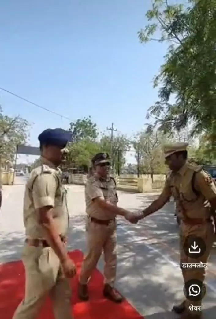 डीआईजी ने किया सीओ ऑफिस व दो थानों का वार्षिक निरीक्षण, बैठक लेकर आमजन की सुनीं जनसमस्यायें डीआईजी ने किया सीओ ऑफिस व दो थानों का वार्षिक निरीक्षण, बैठक लेकर आमजन की सुनीं जनसमस्यायें