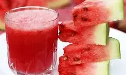 गर्मी में दिलाएगा ठंडक का एहसास,तैयार करें तरबूजे का जूस गर्मी में दिलाएगा ठंडक का एहसास,तैयार करें तरबूजे का जूस