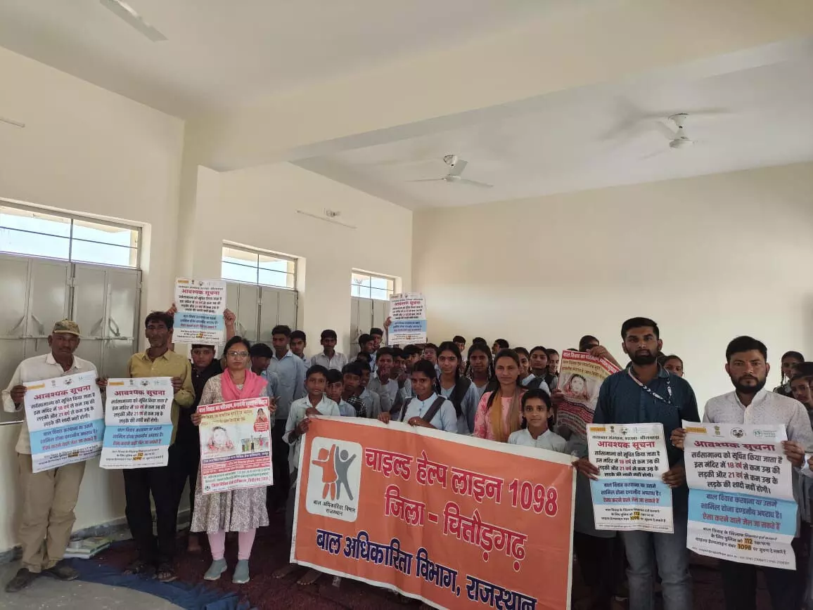 बाल विवाह मुक्त भारत अभियान के कश्मोर ग्रामसभा मे बाल विवाह नही करवाने का लिया संकल्प बाल विवाह मुक्त भारत अभियान के कश्मोर ग्रामसभा मे बाल विवाह नही करवाने का लिया संकल्प