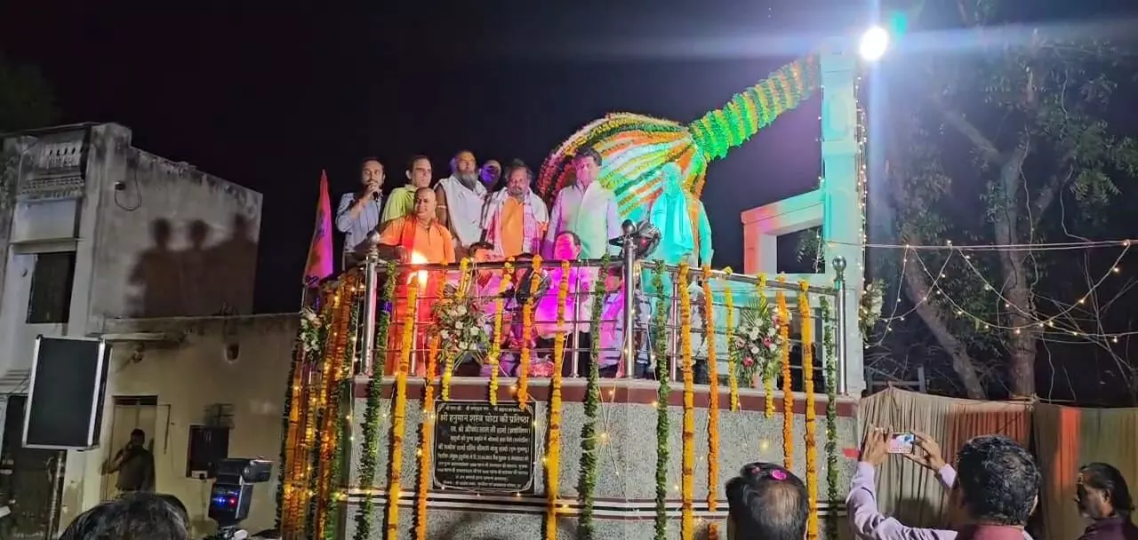 गदा स्थापना की 12वीं वर्षगांठ पर क्यारा के बालाजी मंदिर में लगाया छप्पन भोग गदा स्थापना की 12वीं वर्षगांठ पर क्यारा के बालाजी मंदिर में लगाया छप्पन भोग