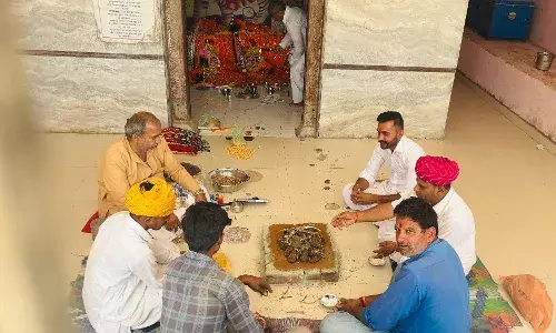 चामुण्डा माता मंदिर में हुआ हवन - चामुण्डा माता मंदिर में हुआ हवन -