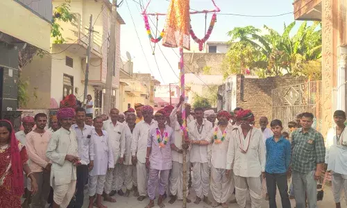आकोला में शक्ति का प्रतीक नेजा निकला