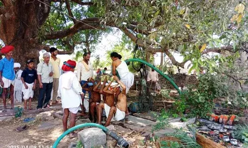 लाडपुरा में खेड़ाखूंट माताजी ओर भेरू जी मंदिर की पाती विसर्जन की लाडपुरा में खेड़ाखूंट माताजी ओर भेरू जी मंदिर की पाती विसर्जन की