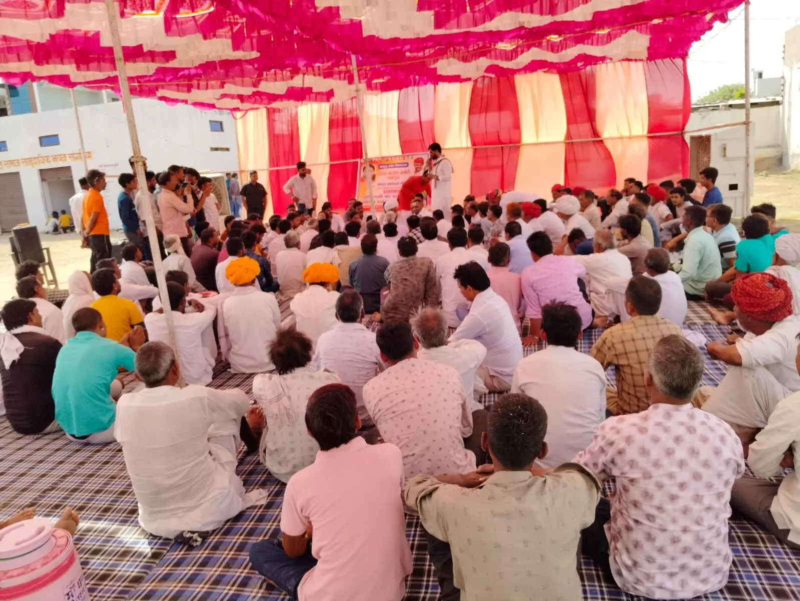 विधानसभा प्रभारी गुर्जर का दो दिवसीय दौरा,पंचायत चुनाव को लेकर चर्चा। विधानसभा प्रभारी गुर्जर का दो दिवसीय दौरा,पंचायत चुनाव को लेकर चर्चा।