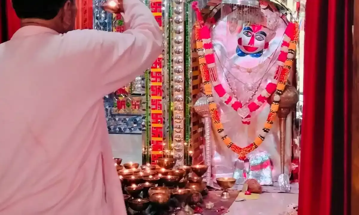 तस्वारियां बांसा बीड के बालाजी अखंड रामायण पाठ के साथ तीन दिवसीय मेंला शुरू। तस्वारियां बांसा बीड के बालाजी अखंड रामायण पाठ के साथ तीन दिवसीय मेंला शुरू।
