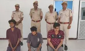 ज्वेलर अपहरण मामले में पुलिस को बड़ी सफलता, तीन गिरफ्तार ज्वेलर अपहरण मामले में पुलिस को बड़ी सफलता, तीन गिरफ्तार