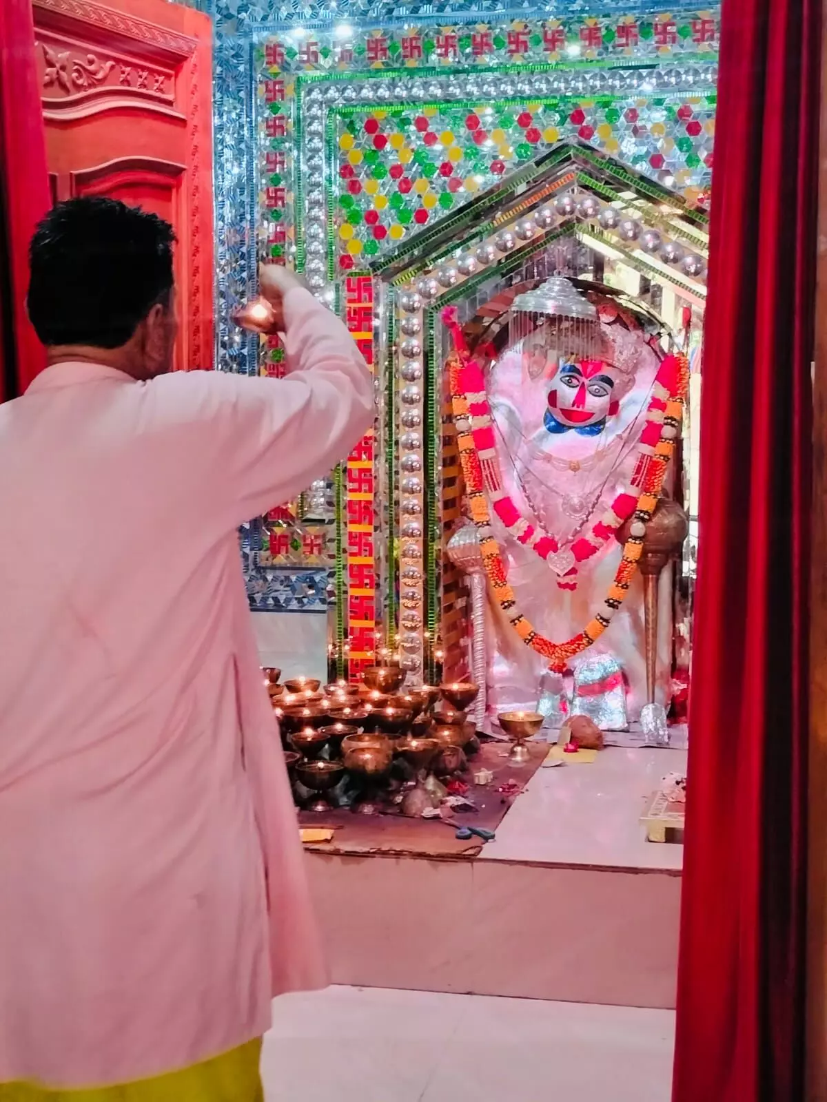 तस्वारियां बांसा बीड के बालाजी अखंड रामायण पाठ के साथ तीन दिवसीय मेंला शुरू। तस्वारियां बांसा बीड के बालाजी अखंड रामायण पाठ के साथ तीन दिवसीय मेंला शुरू।
