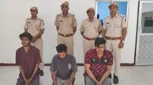 ज्वेलर अपहरण मामले में पुलिस को बड़ी सफलता, तीन गिरफ्तार ज्वेलर अपहरण मामले में पुलिस को बड़ी सफलता, तीन गिरफ्तार