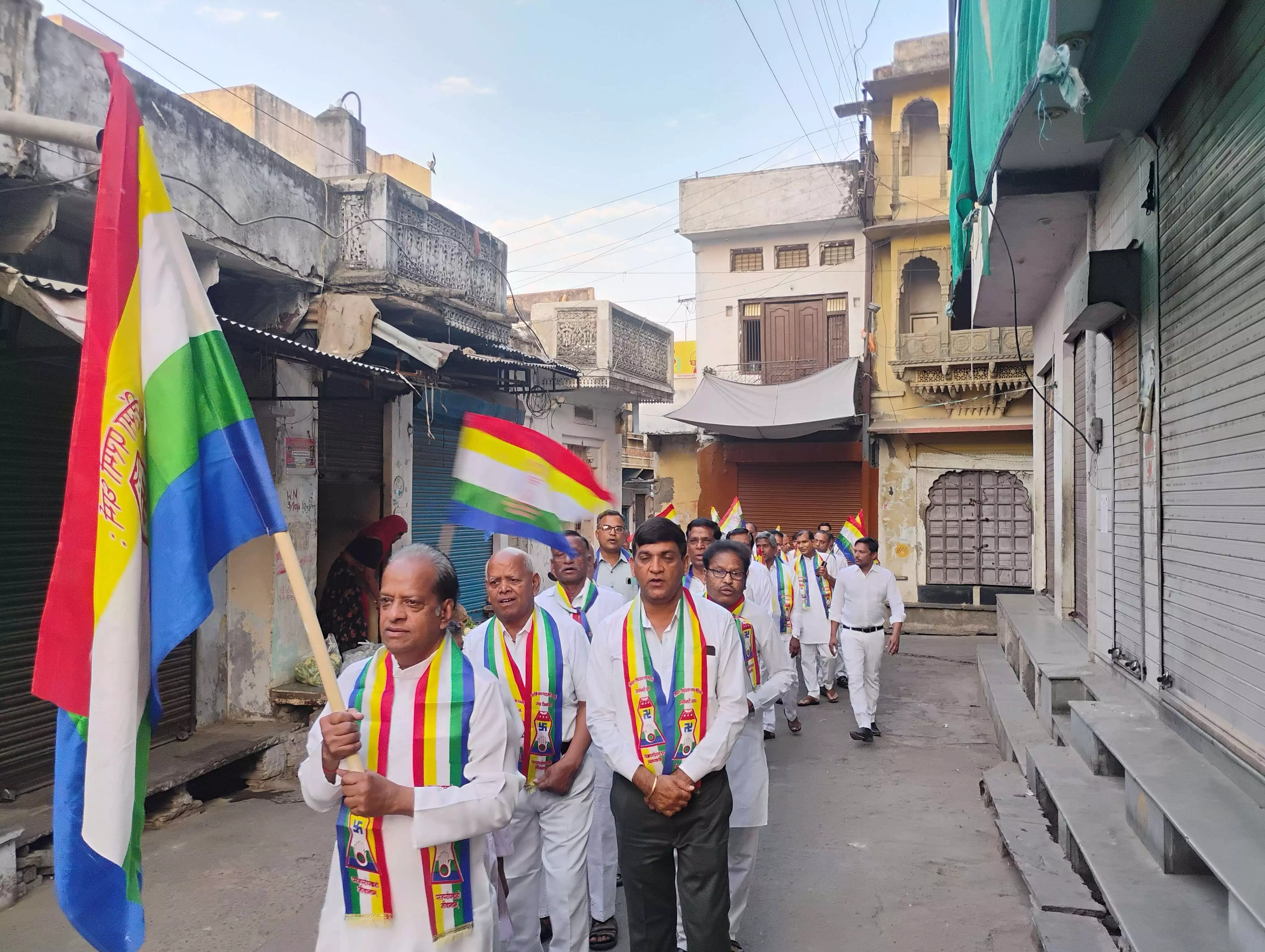 भगवान महावीर का जन्म कल्याणक मनाया भगवान महावीर का जन्म कल्याणक मनाया