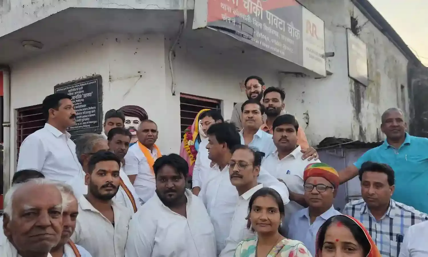 जिला अध्यक्ष गाडरी ने ज्योति राव फुले को श्रद्धांजलि अर्पित की