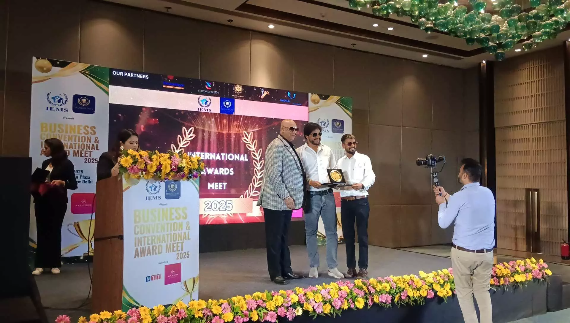 उदयपुर के सिविल इंजीनियर जोशी को मिला द मोस्ट डायनामिक रॉल इन कंस्ट्रक्शन अवार्ड उदयपुर के सिविल इंजीनियर जोशी को मिला द मोस्ट डायनामिक रॉल इन कंस्ट्रक्शन अवार्ड