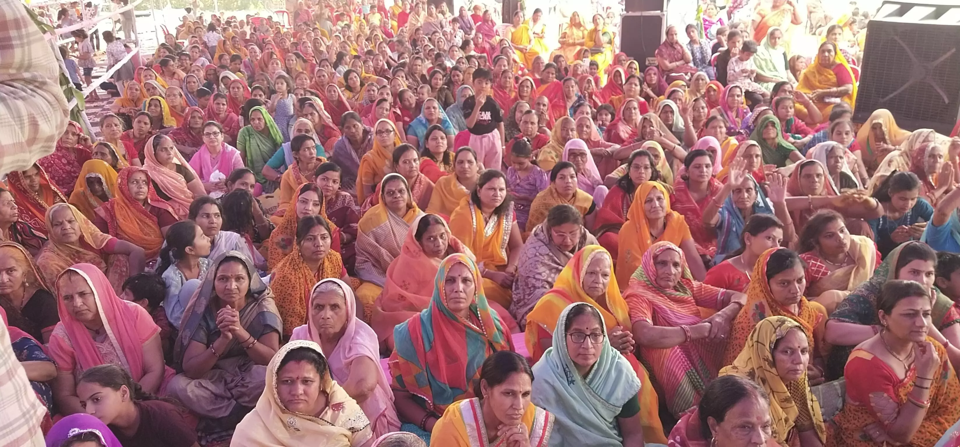 संत महात्माओं की कथाओं के माध्यम से देश में धार्मिक वातावरण का निर्माण होता है- विधायक कृपलानी संत महात्माओं की कथाओं के माध्यम से देश में धार्मिक वातावरण का निर्माण होता है- विधायक कृपलानी