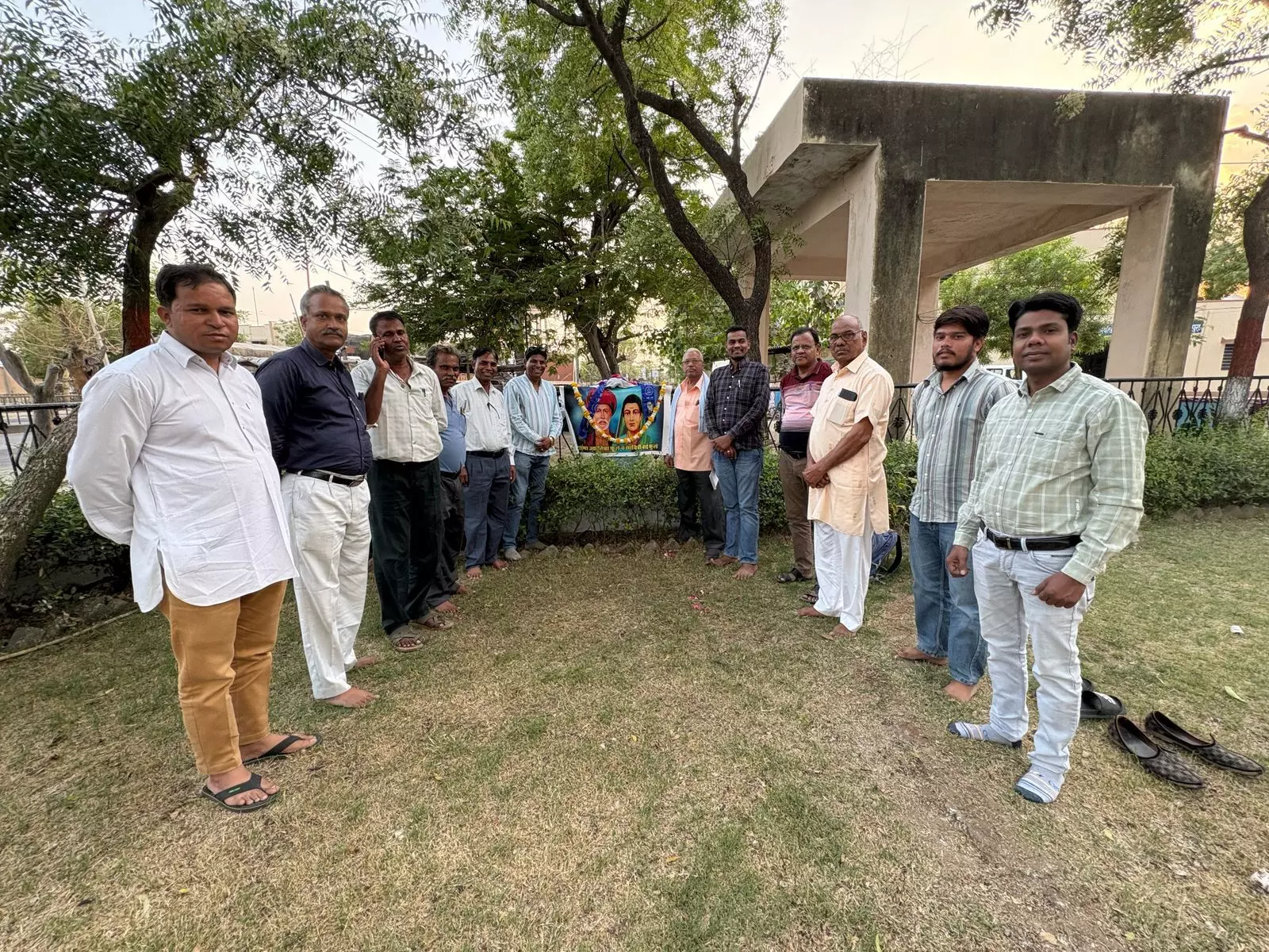 ज्योतिबा महात्मा फुले की 198 वी जयंती मनाई ज्योतिबा महात्मा फुले की 198 वी जयंती मनाई