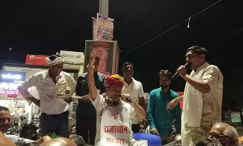 शाहपुरा को पुनः जिला बनाने की मांग को लेकर ‘कुंभकरण नाटक’ के माध्यम से अनोखा प्रदर्शन